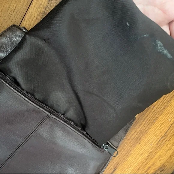 Vintage Tignanello Chocolate Brown Leather Bag - Picture 12 of 15